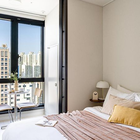 Urbanstay Seomyeon Busan Exterior photo