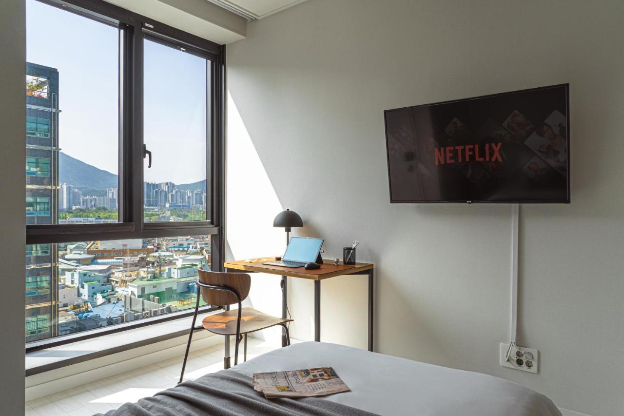 Urbanstay Seomyeon Busan Exterior photo